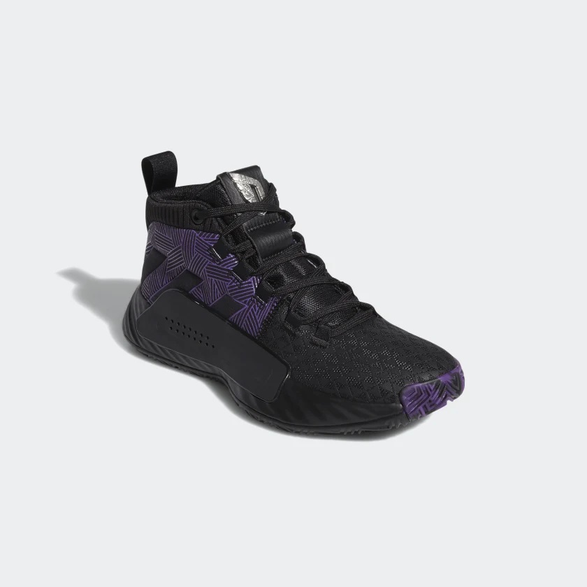 Tenis con el diseño de la Pantera Negra de Adidas