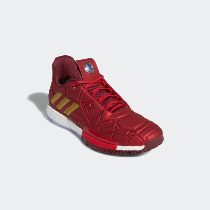 Zapatillas de Adidas con el diseño de Iron Man