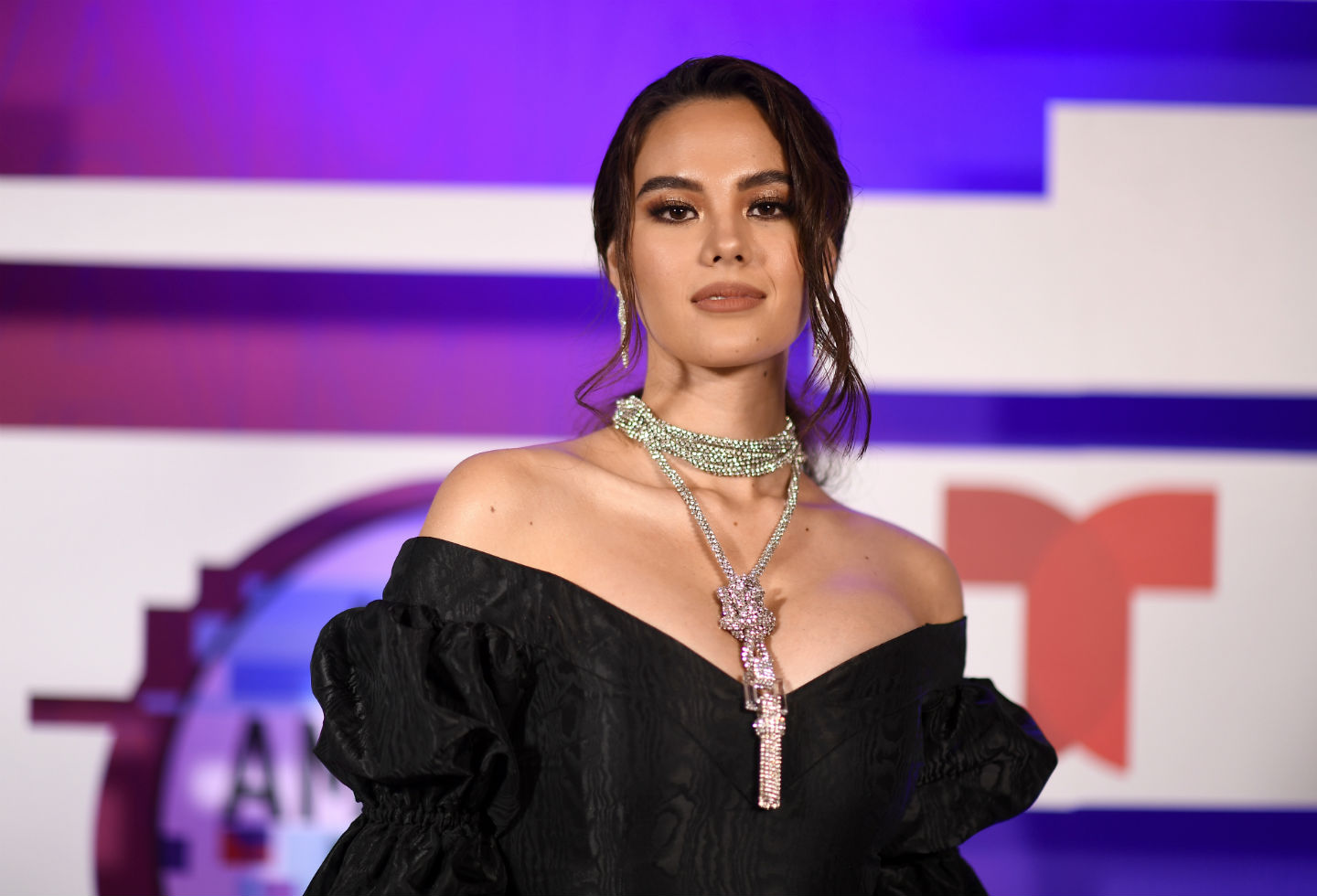 Catriona Gray, Miss Universo en los Latin AMAs 2019