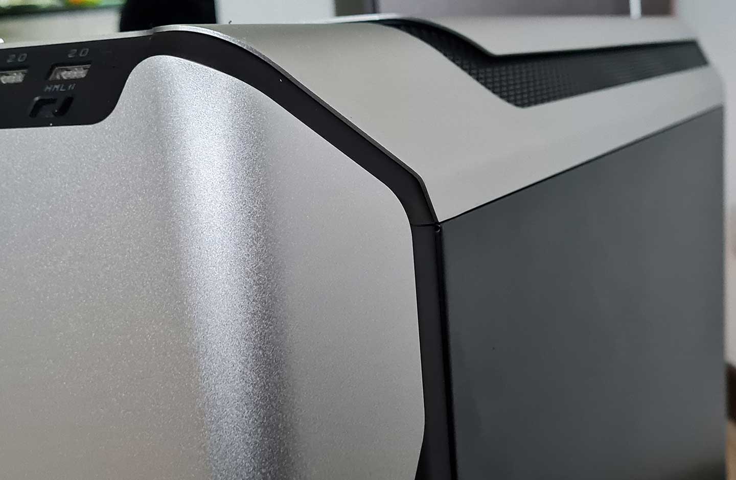 Torre gamer chasis Cooler Master SL600M