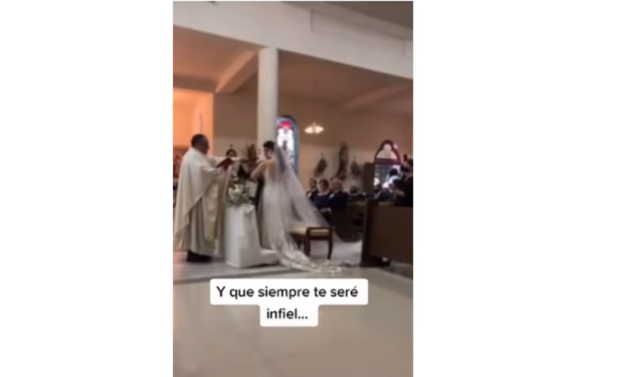 Novio promete a su pareja que “siempre te seré infiel”