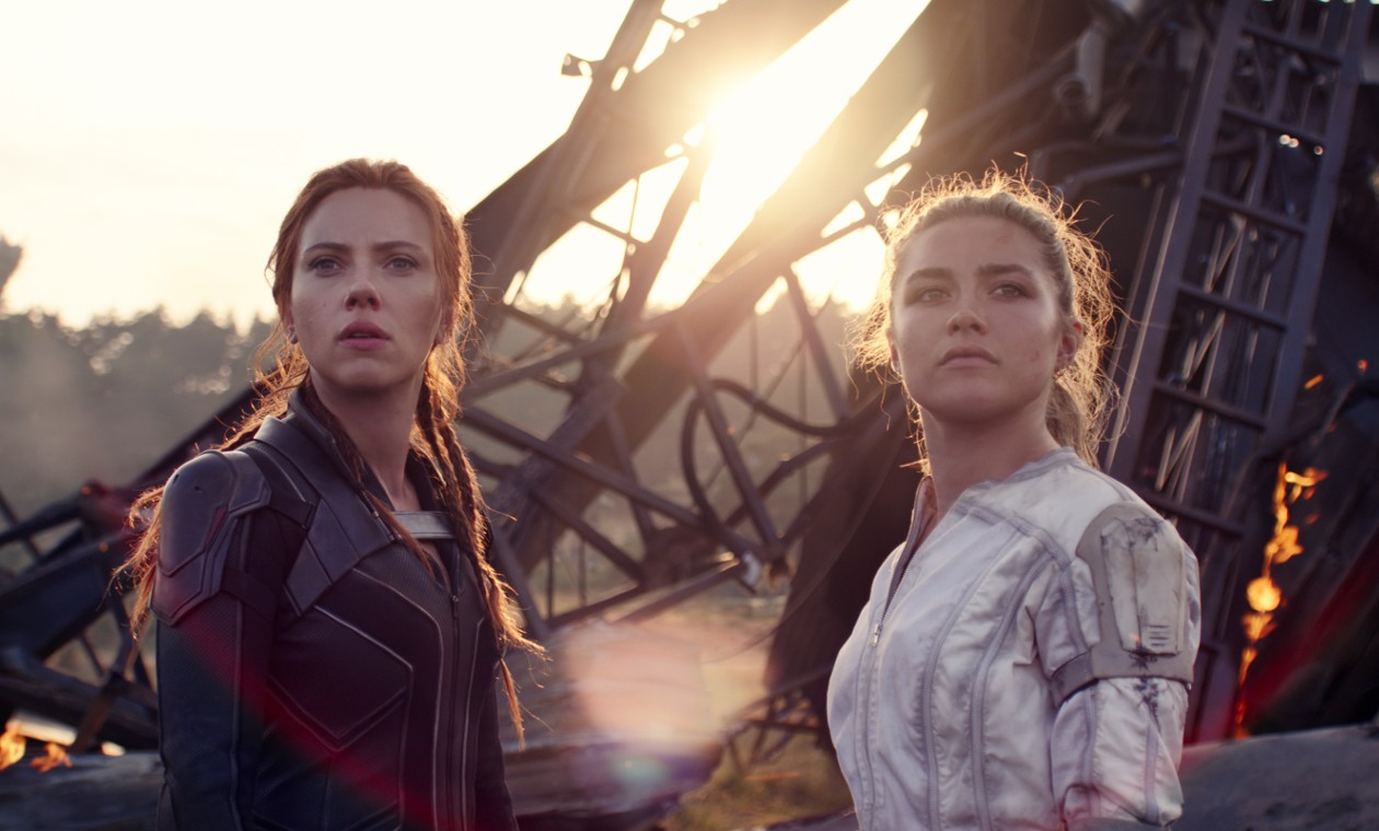 Scarlett Johansson y Florence Pugh en 'Black Widow'