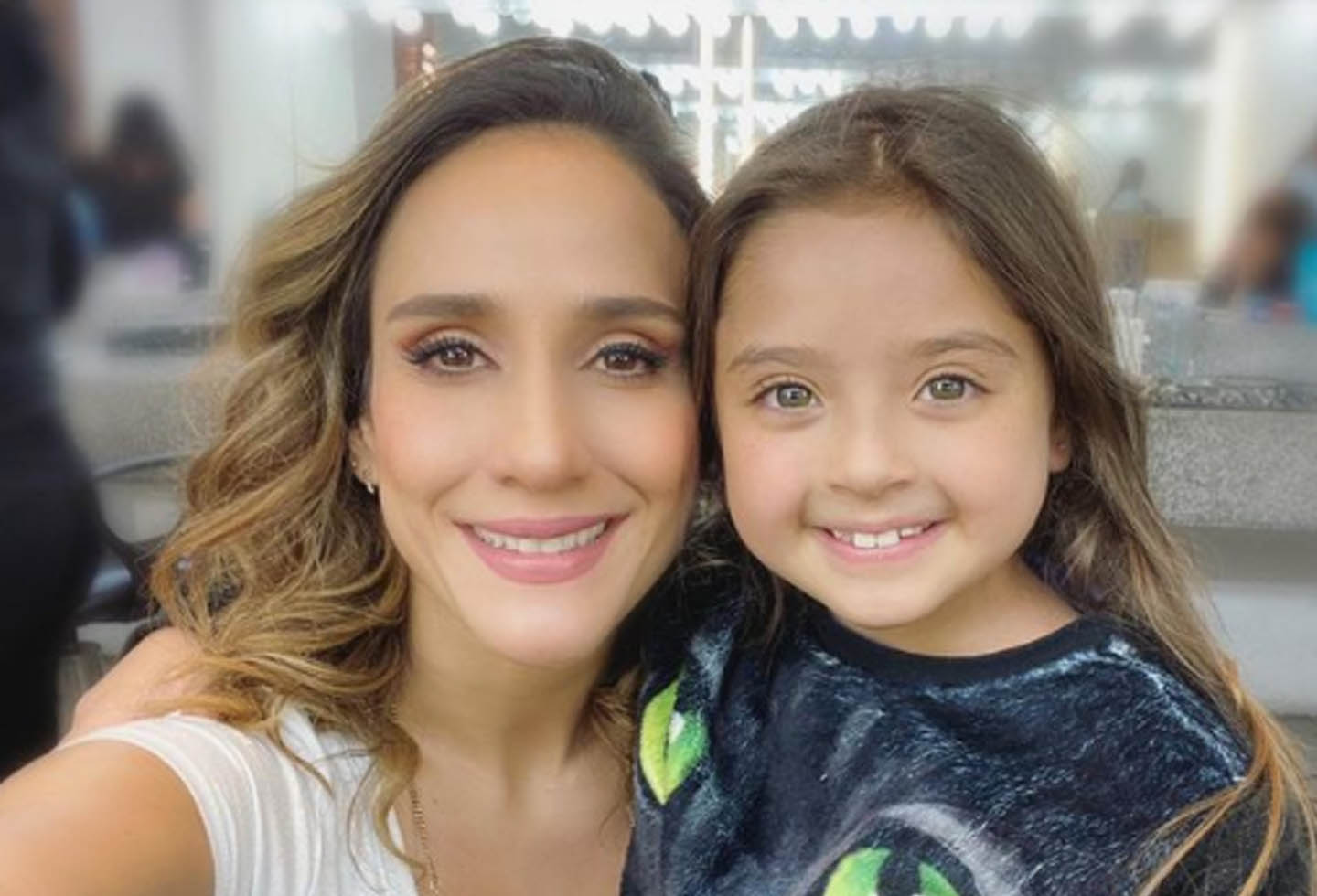 Chichila Navia y Hanny Vizcaino
