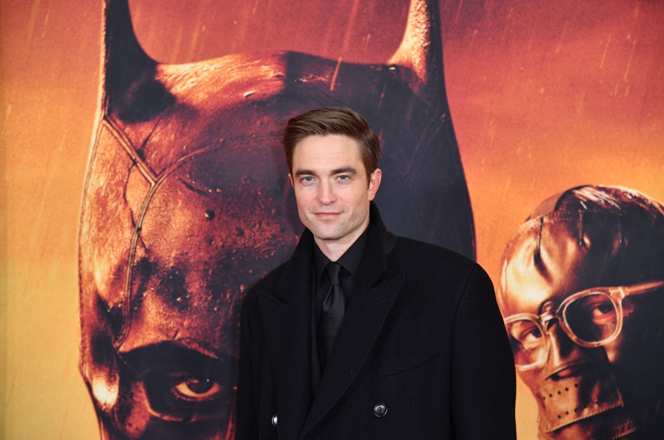 ROBERT PATTINSON batman