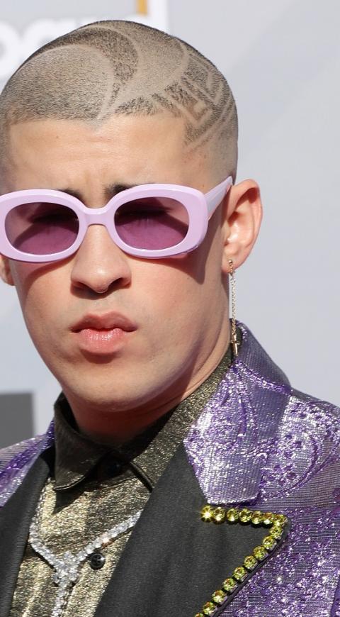Rechazaron a Bad Bunny en un salón de belleza en España