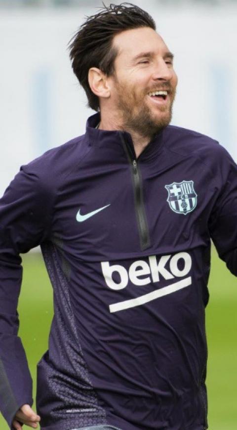 Messi vuelve al campo tras su lesión