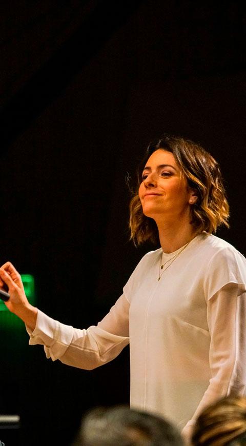 Alondra de La Parra