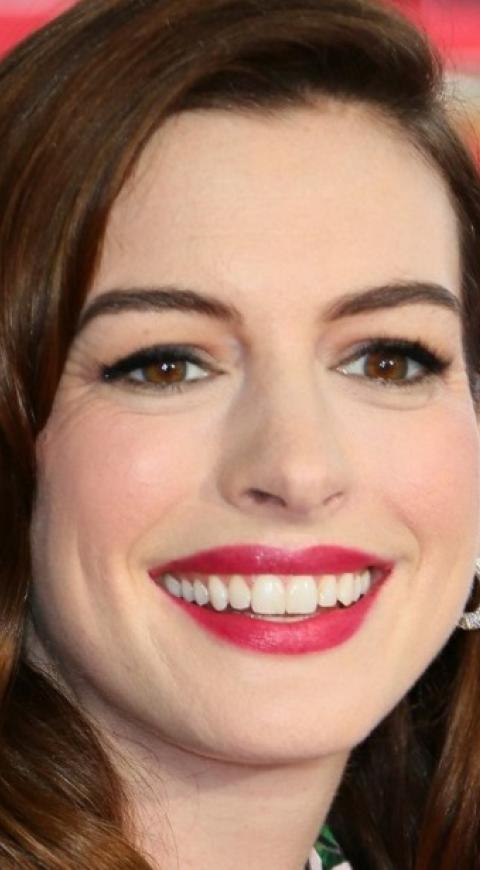 Anne Hathaway