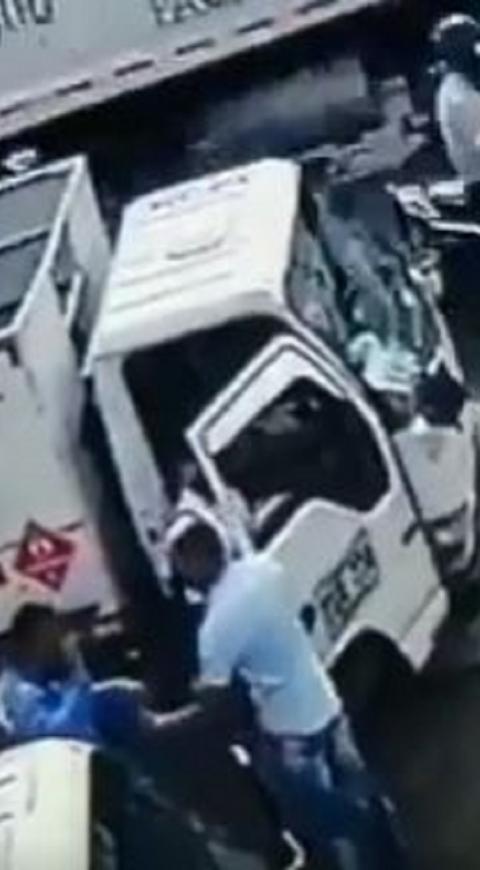 Vendedor de gas le lanzó cilindro en la cabeza a ladrón para evitar robo