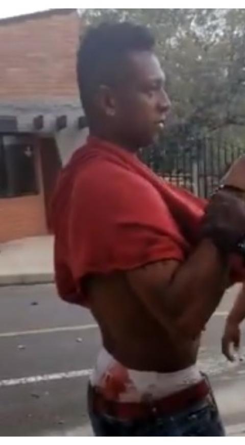 Pelea Fredy Guarín - policía