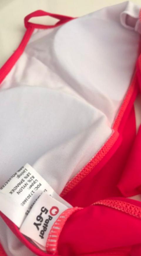 Bikini de niña de 7 años con relleno en el top