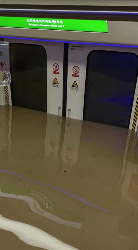 Inundación en Metro de China - Zhengzhou