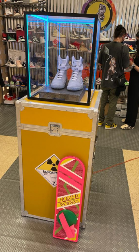 Nike Air Mag vendidos en el Sneaker Society