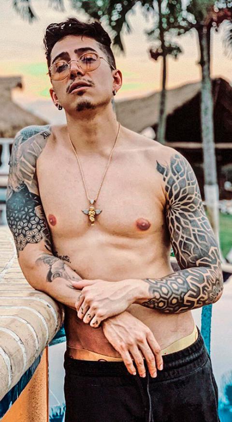 Andy Rivera se dejó crecer la barba