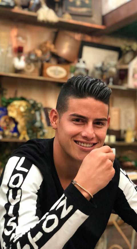James Rodríguez es muy activo en redes sociales.