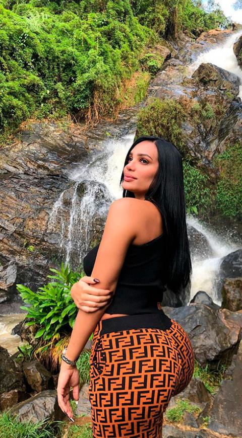 Andrea Valdiri es muy popular en Instagram