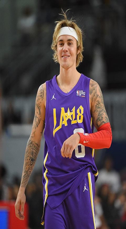 Justin Bieber jugando baloncesto Justin Bieber