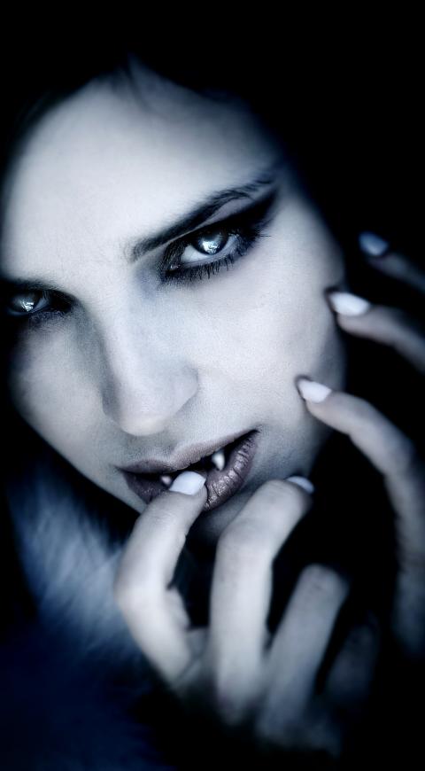 Vampiros en El Cartel Paranormal