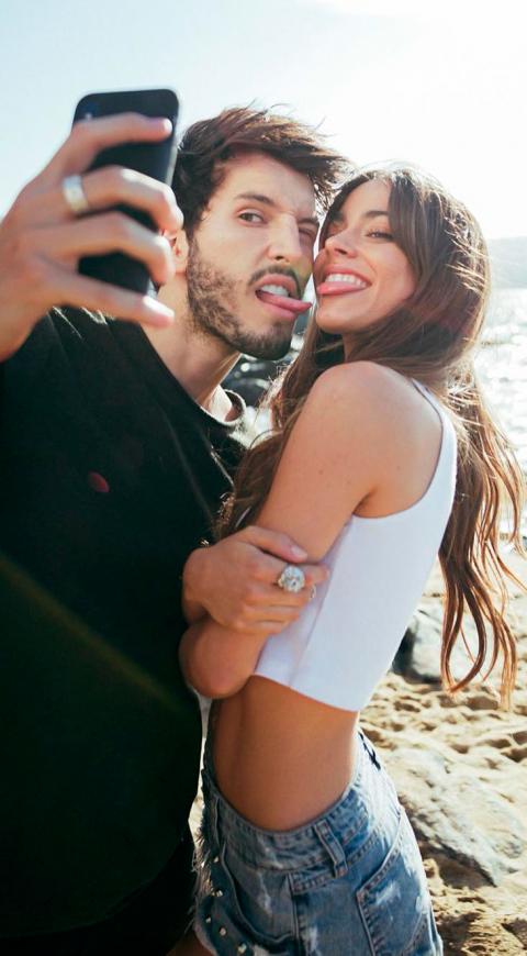 Tini Stoessel y Sebastián Yatra