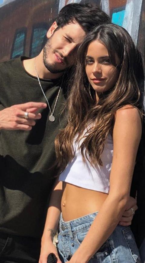 Sebastián Yatra y Tini Stoessel