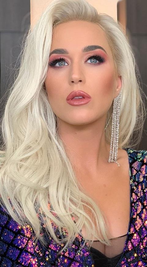 Katy Perry y su controversial método antiedad