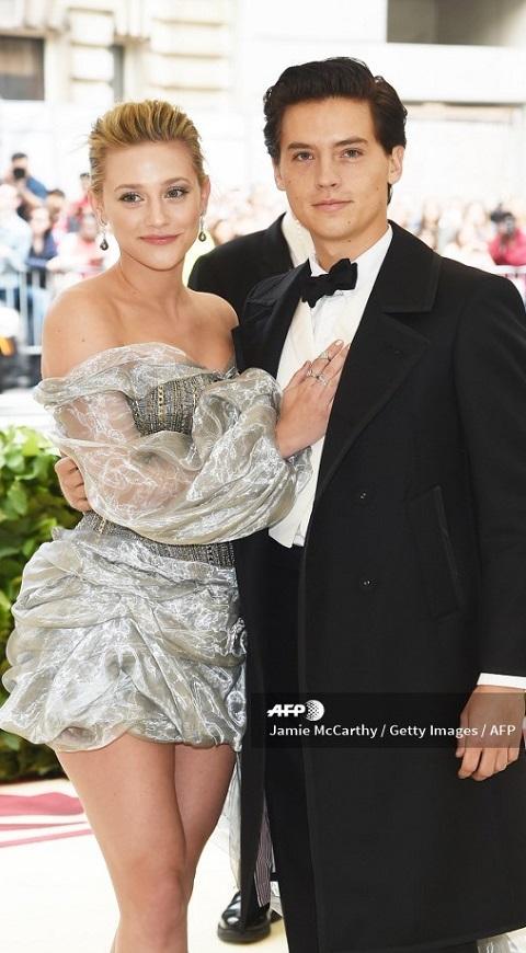Lili Reinhart y Cole Sprouse