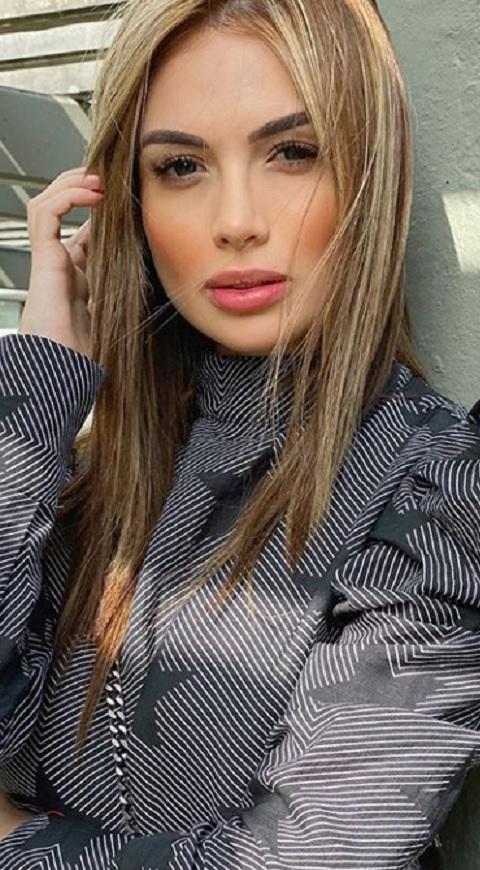 Sara Uribe