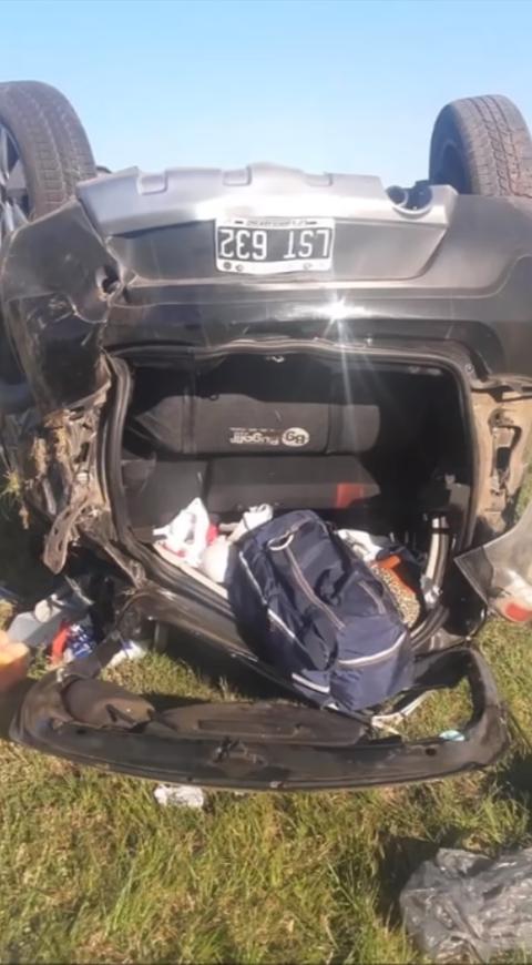 Carro volcado
