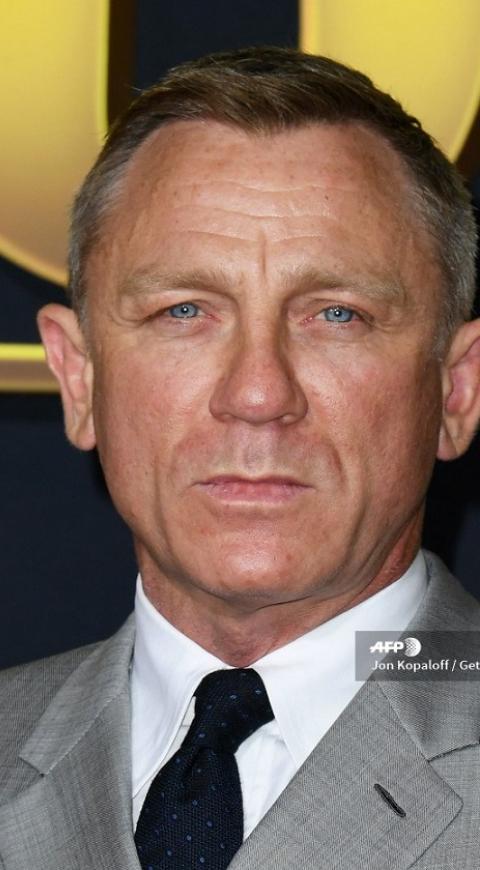 Daniel Craig