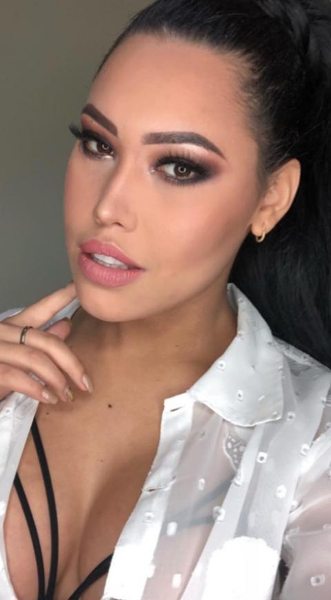 Ana del Castillo