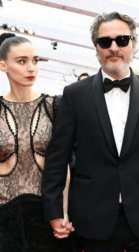Joaquin Phoenix - Rooney Mara