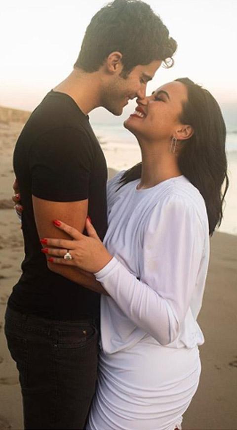 Demi Lovato y Max Ehrich
