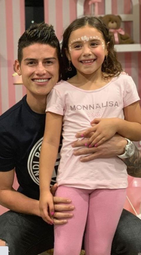 James Rodríguez y su hija Salomé