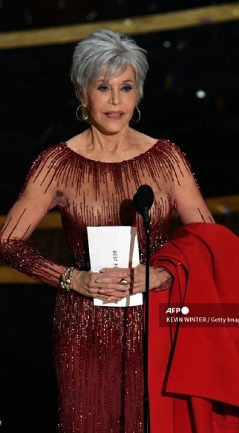 Jane Fonda vertical