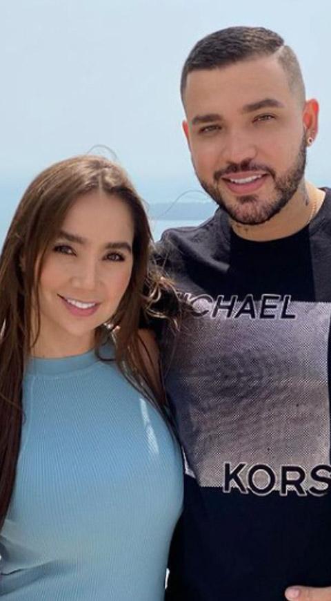 Jessi Uribe y Paola Jara