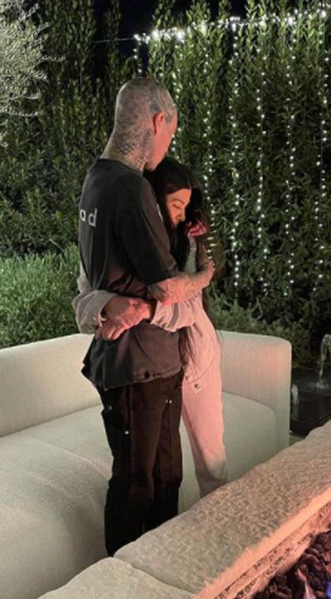 Kourtney Kardashian - Travis Barker