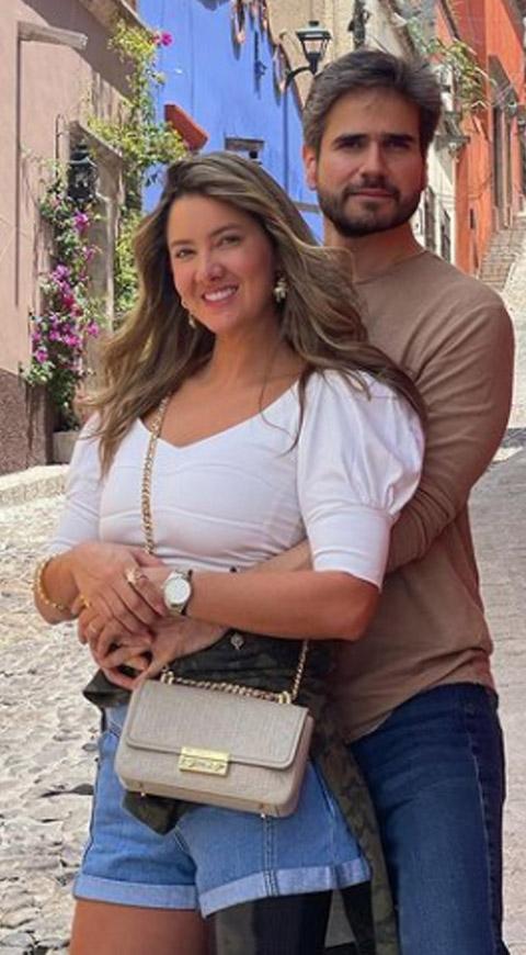 Daniella Álvarez - Daniel Arenas