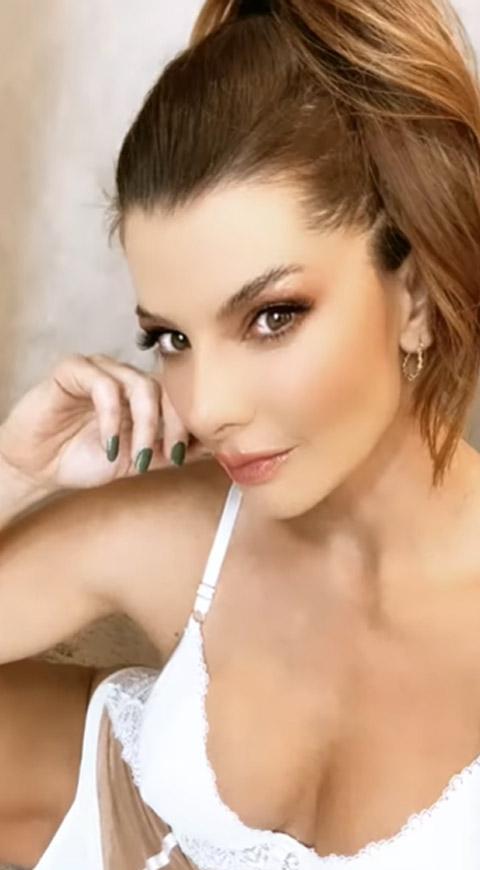 Carolina Cruz