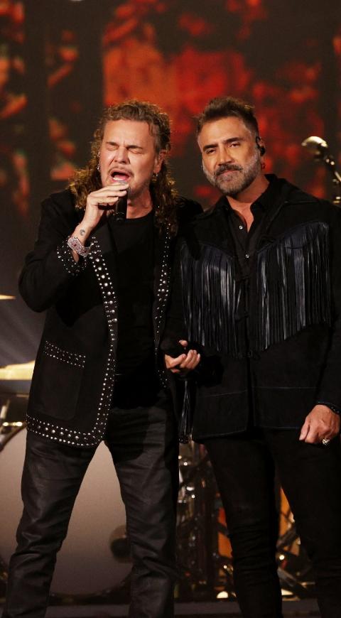 Maná y Alejandro Fernández