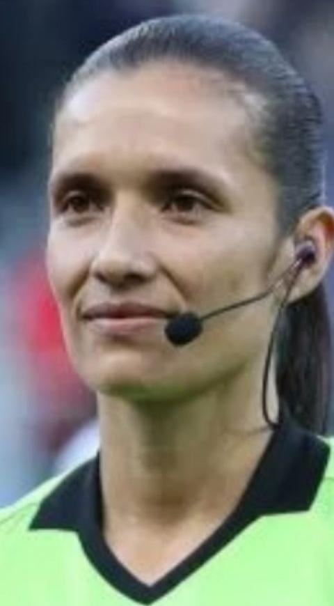 Mary Blanco, arbitra colombiana Mary Blanco, arbitra colombiana