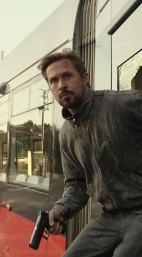 Ryan Gosling en El Hombre Gris Ryan Gosling en El Hombre Gris
