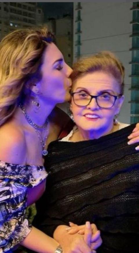 Ana Karina Soto y su mamá Ana Karina Soto y su mamá
